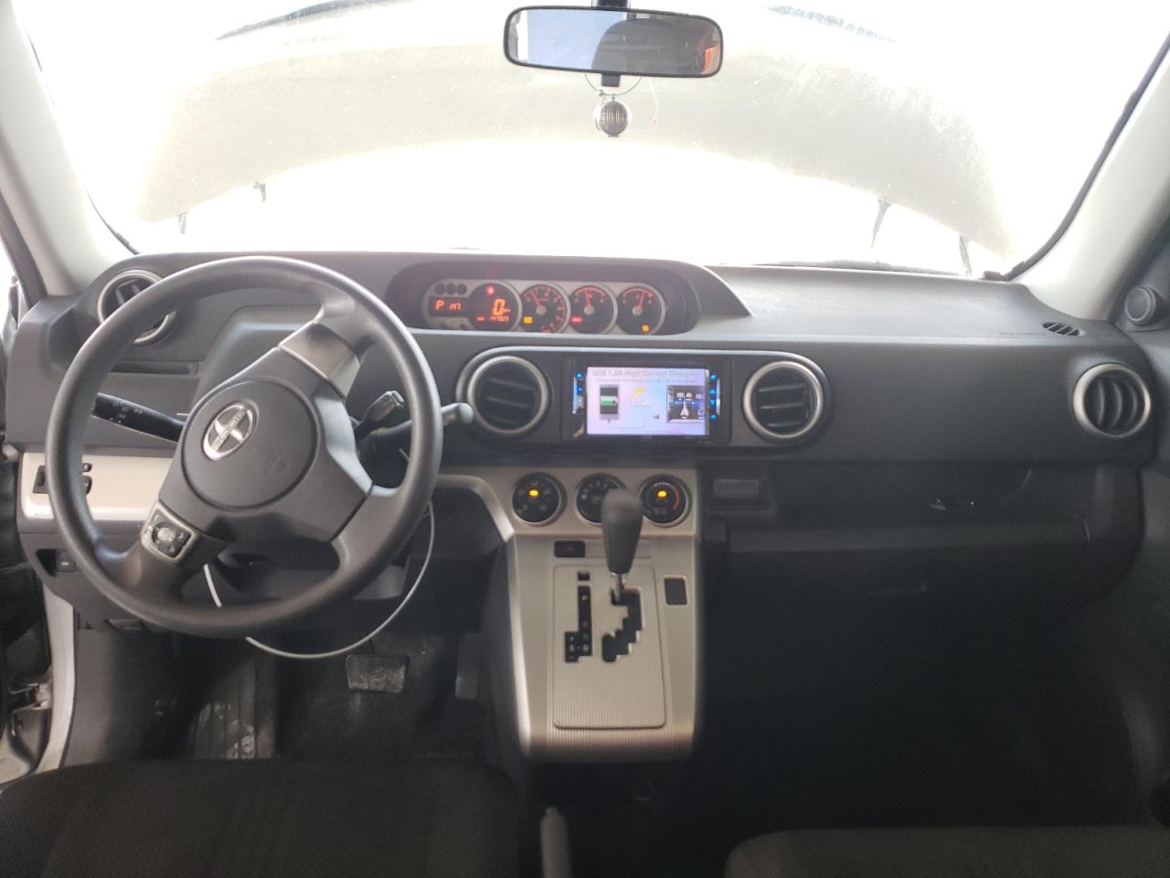 Photo 9 from auction – 2010 TOYOTA SCION XB with VIN JTLZE4FE6A1102518