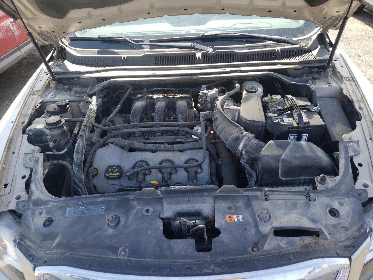 Photo 7 from auction – 2011 FORD TAURUS LIM with VIN 1FAHP2FW8BG129349