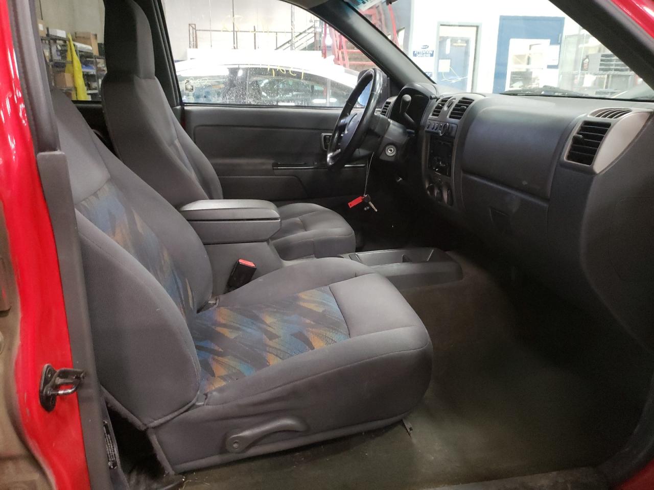 Photo 5 from auction – 2005 CHEVROLET COLORADO with VIN 1GCDT136X58121061