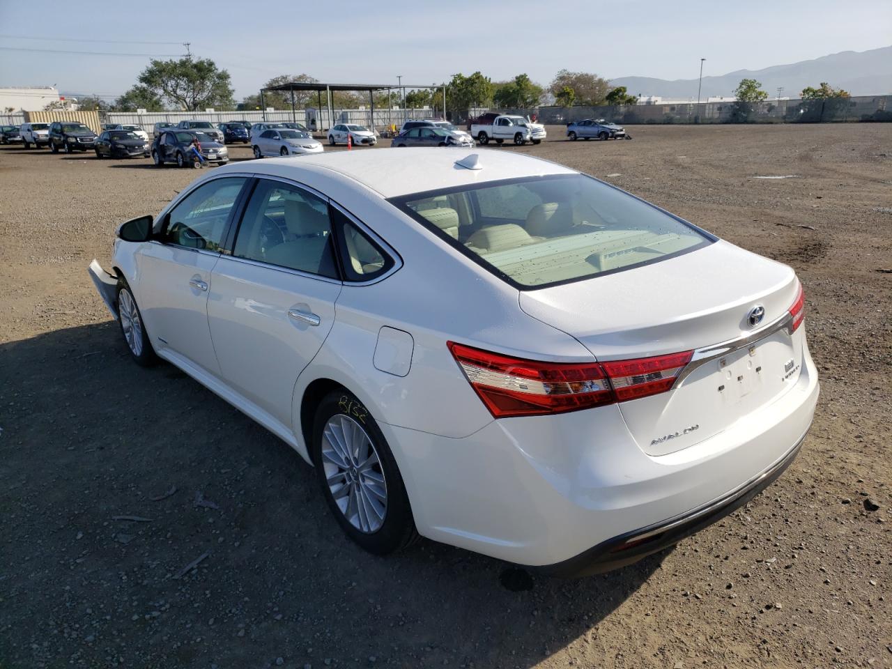 Photo 3 from auction – 2014 TOYOTA AVALON HYB with VIN 4T1BD1EB5EU025775