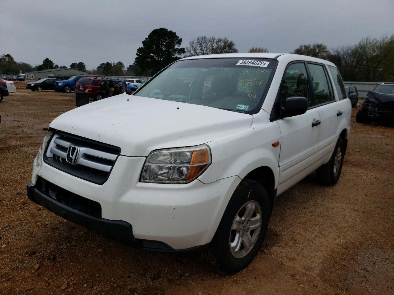 Photo 2 from auction – 2007 HONDA PILOT LX with VIN 5FNYF18167B004800
