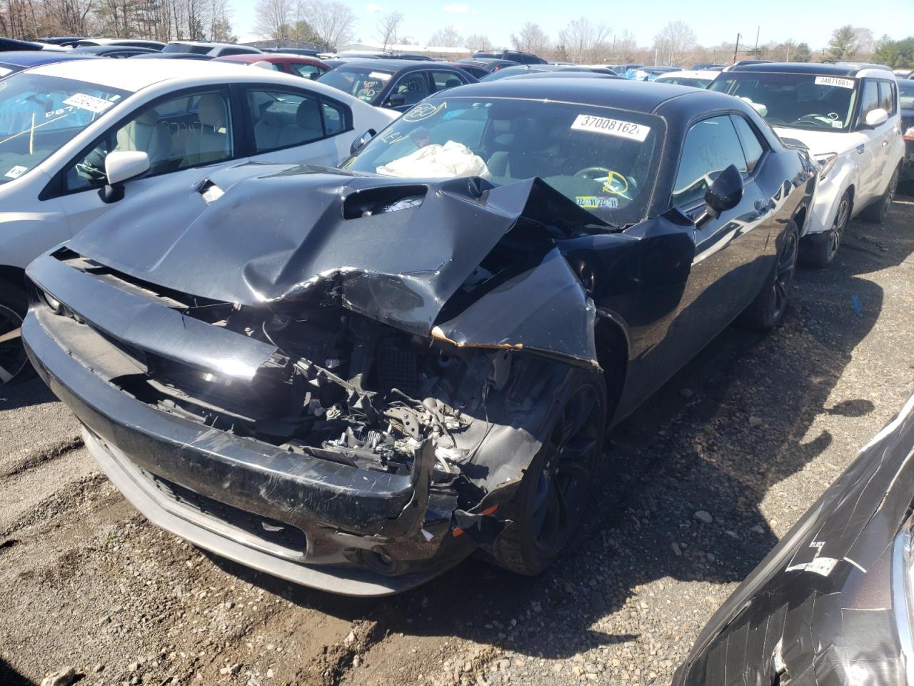 Photo 2 from auction – 2016 DODGE CHALLENGER with VIN 2C3CDZAG2GH349513