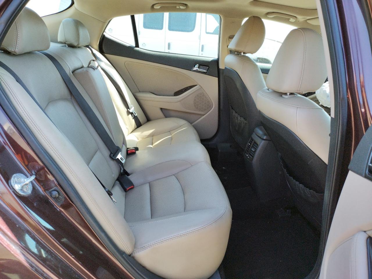Photo 6 from auction – 2012 KIA OPTIMA EX with VIN 5XXGN4A74CG049353