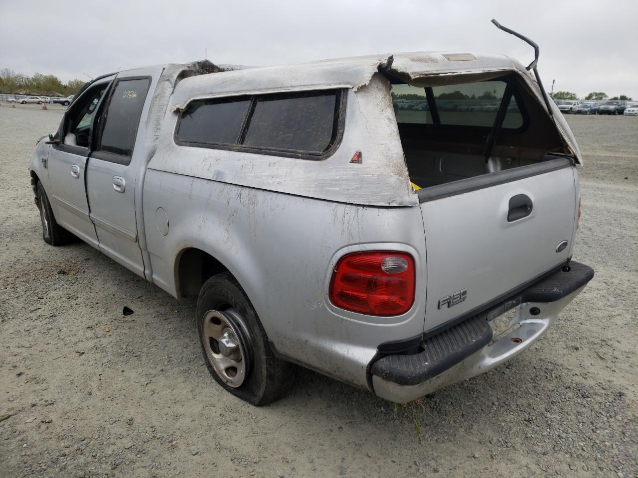 Photo 3 from auction – 2002 FORD F150 SUPER with VIN 1FTRW07632KC67916