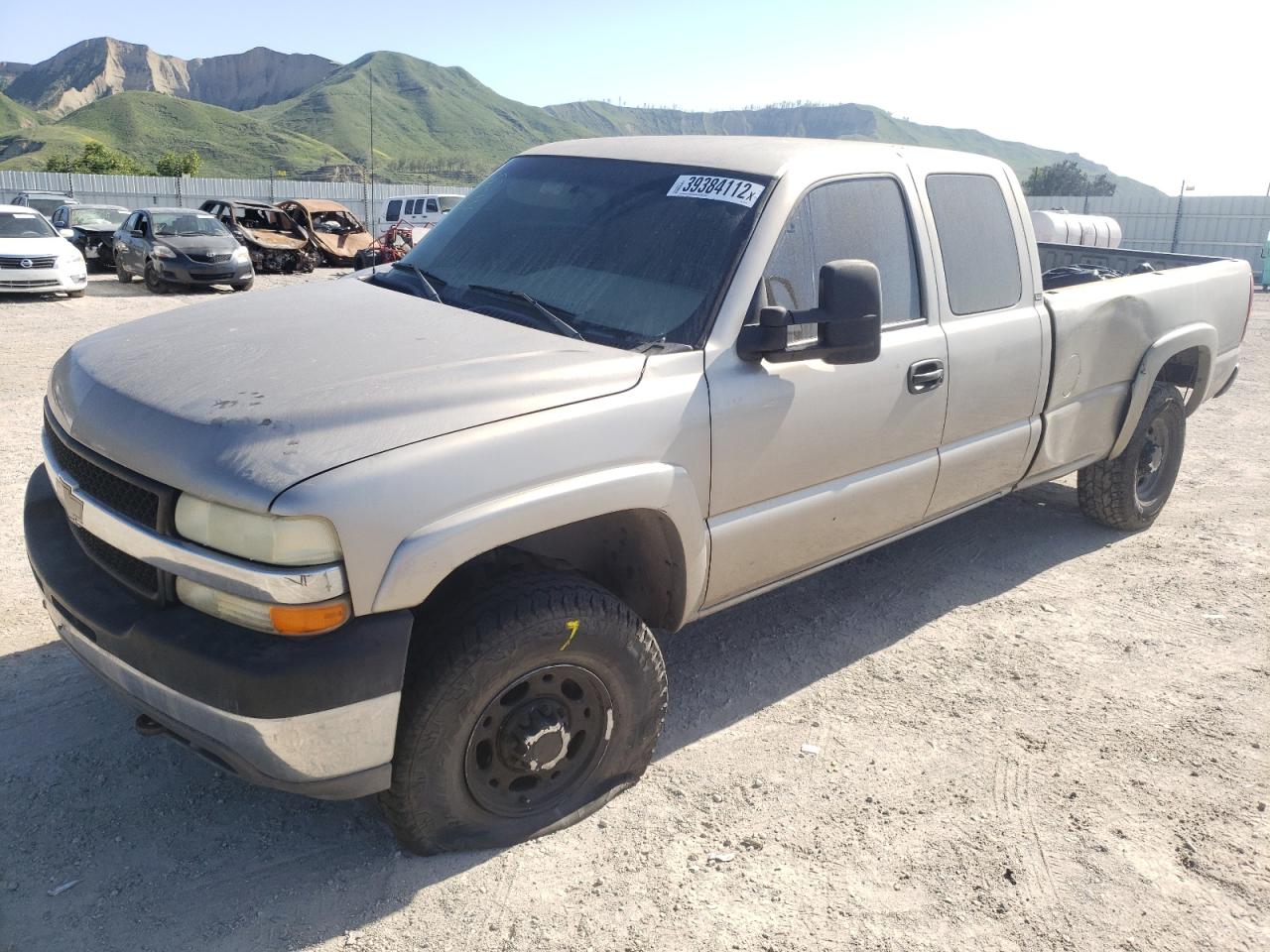 Photo 2 from auction – 2002 CHEVROLET SILVERADO with VIN 1GCHK29G52E267875