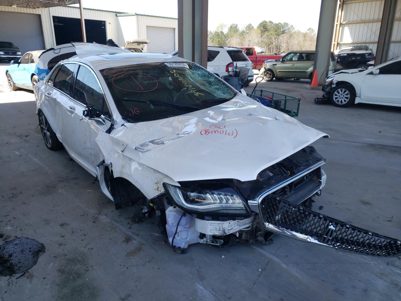 LINCOLN MKZ RESERV 2017 with VIN 3LN6L5FC3HR639397 - Photo from auction