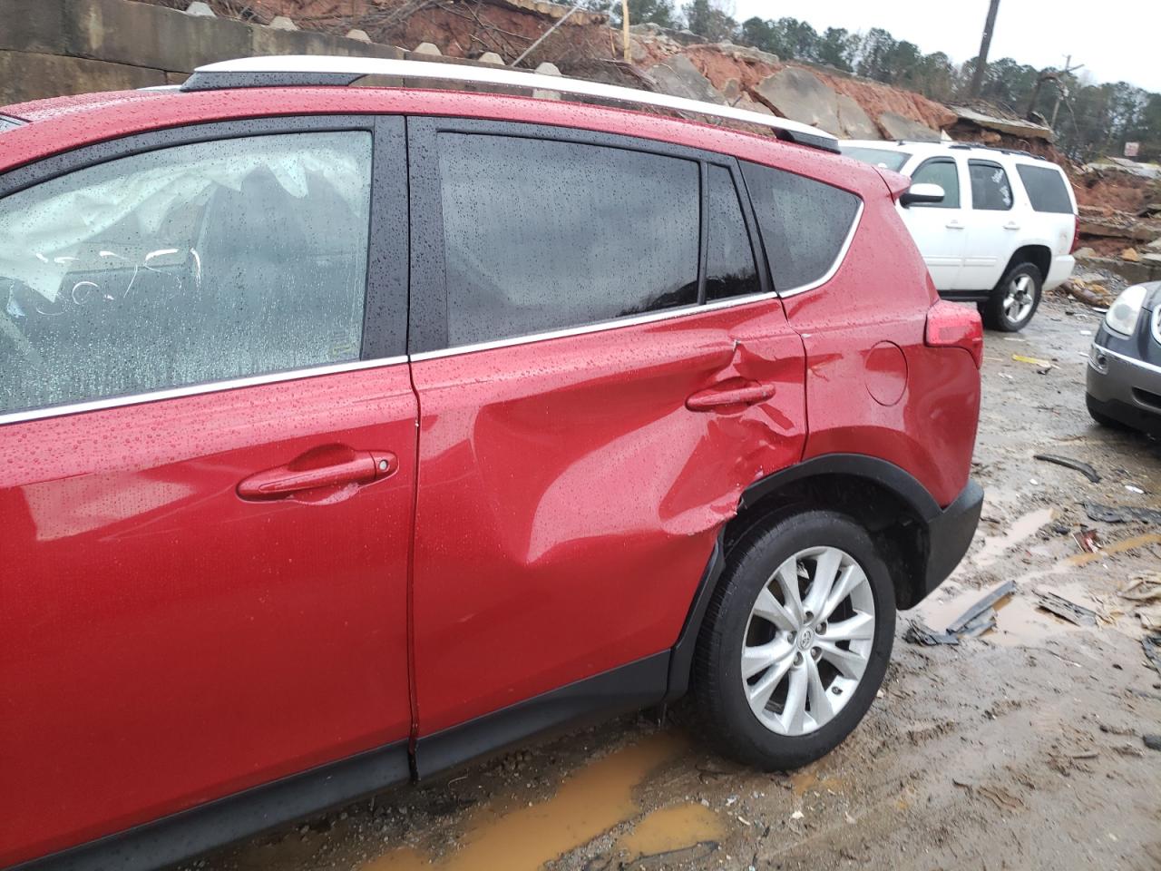 Photo 9 from auction – 2015 TOYOTA RAV4 LIMIT with VIN 2T3YFREV6FW140827