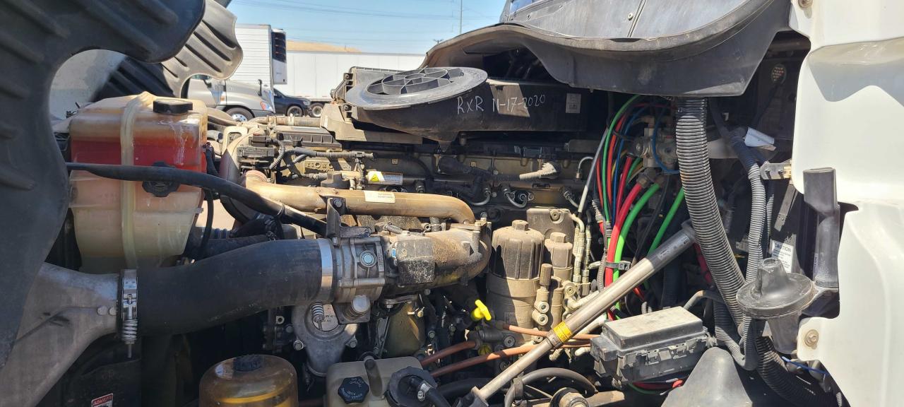 Photo 7 from auction – 2013 FREIGHTLINER CASCADIA 1 with VIN 1FUJGLDR8DSBW8159