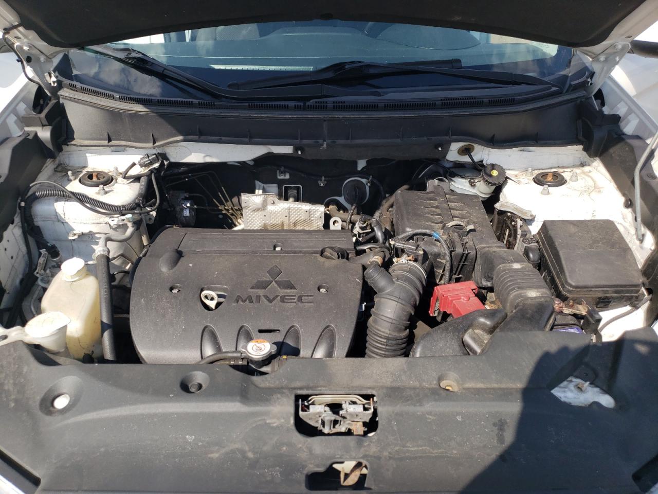 Photo 7 from auction – 2014 MITSUBISHI OUTLANDER with VIN 4A4AR3AU5EE032183