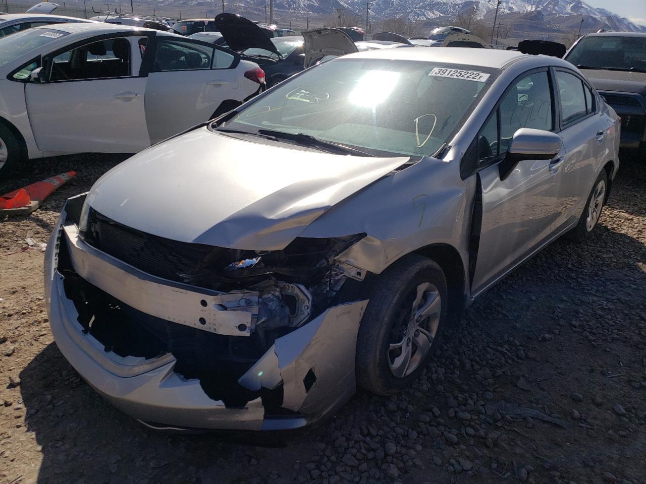 Photo 2 from auction – 2015 HONDA CIVIC LX with VIN 19XFB2F53FE274263