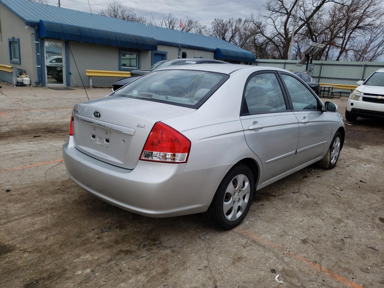 Photo 4 from auction – 2009 KIA SPECTRA EX with VIN KNAFE221995656417