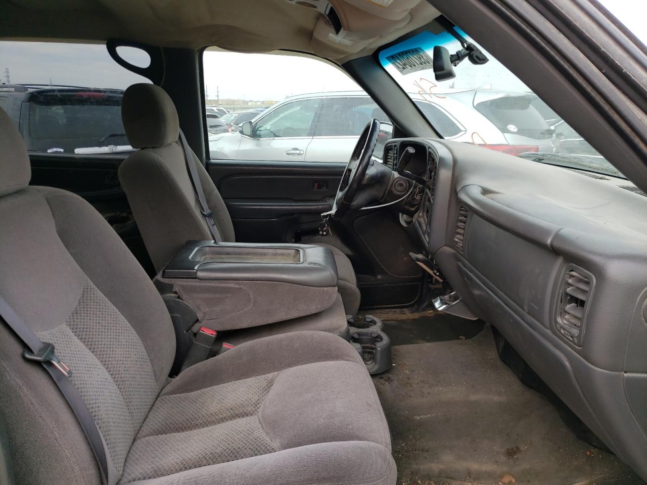 Photo 5 from auction – 2006 CHEVROLET SILVERADO with VIN 2GCEK13Z361271129