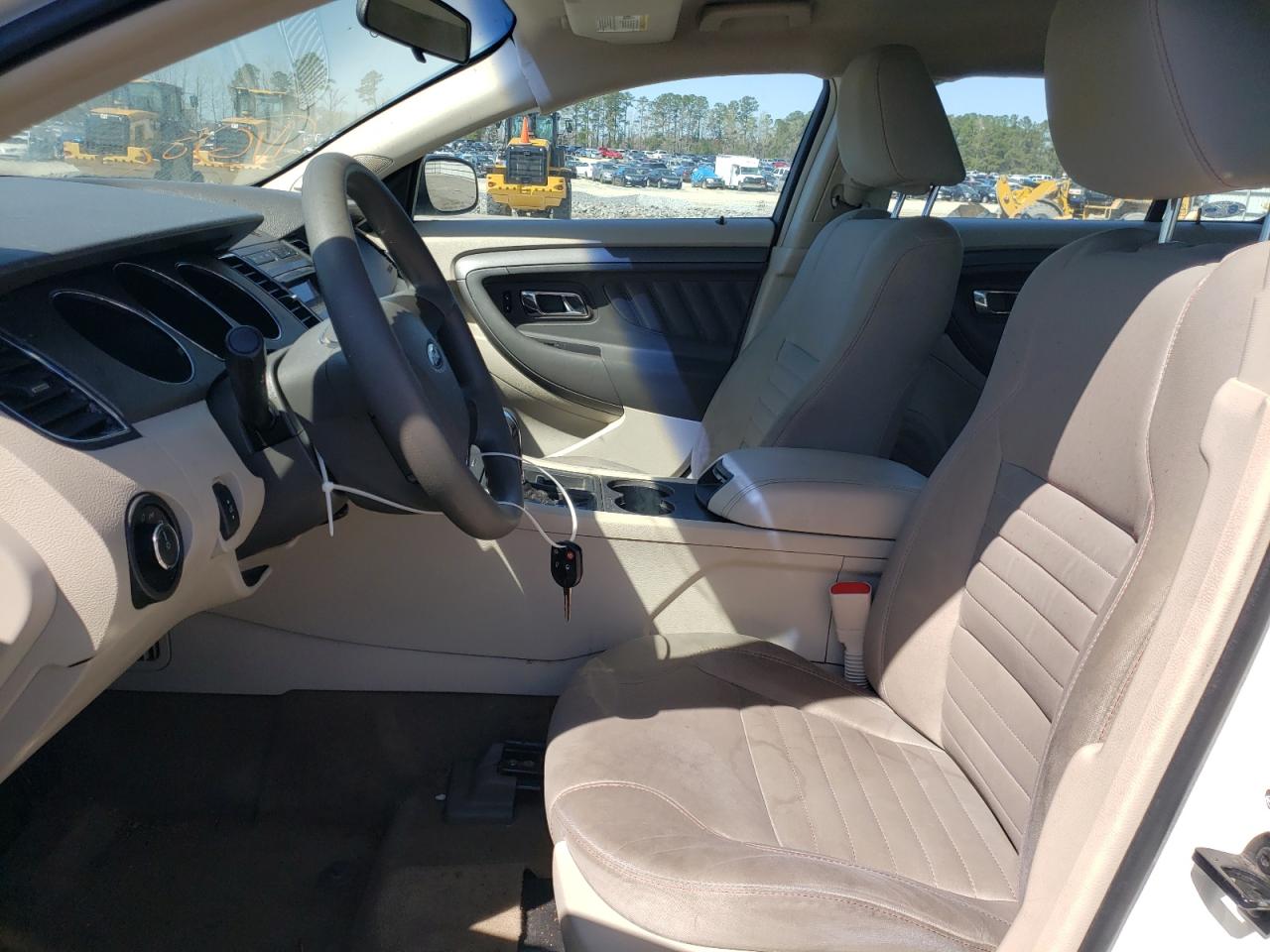 Photo 5 from auction – 2011 FORD TAURUS SE with VIN 1FAHP2DW3BG188425