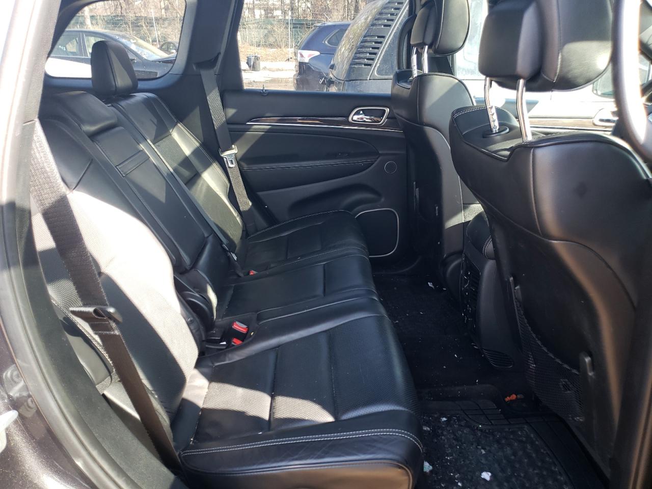 Photo 6 from auction – 2017 JEEP GRAND CHER with VIN 1C4RJFCG8HC769033
