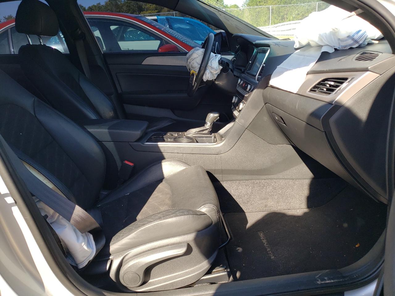 Photo 5 from auction – 2019 HYUNDAI SONATA LIM with VIN 5NPE34AF6KH734459
