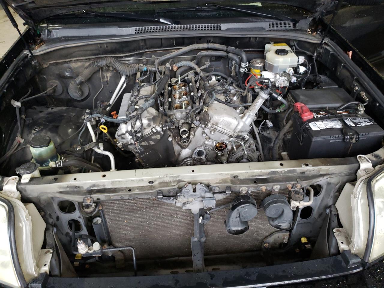 Photo 7 from auction – 2004 TOYOTA 4RUNNER SR with VIN JTEZU14RX48021791