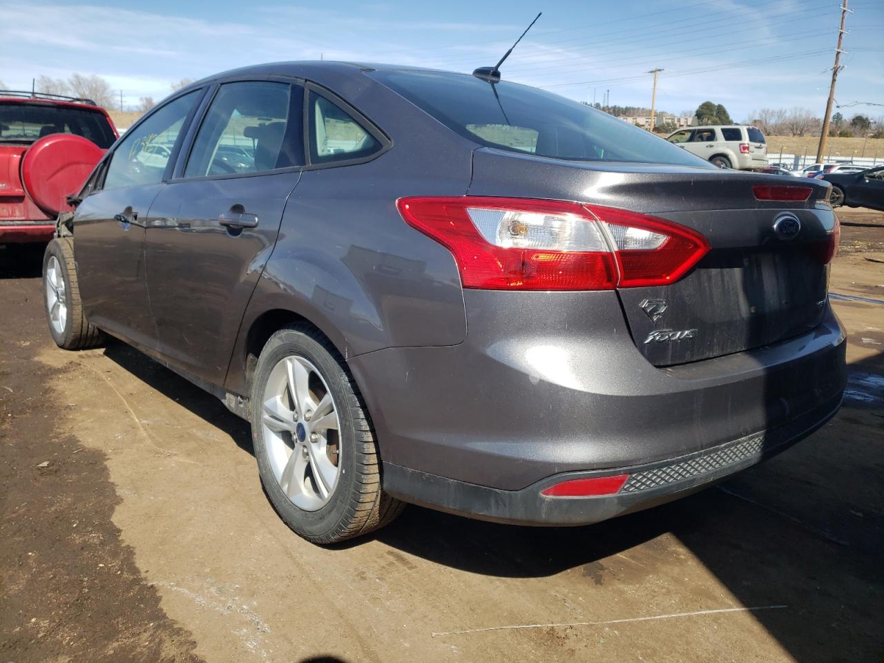 Photo 3 from auction – 2014 FORD FOCUS SE with VIN 1FADP3F25EL355667