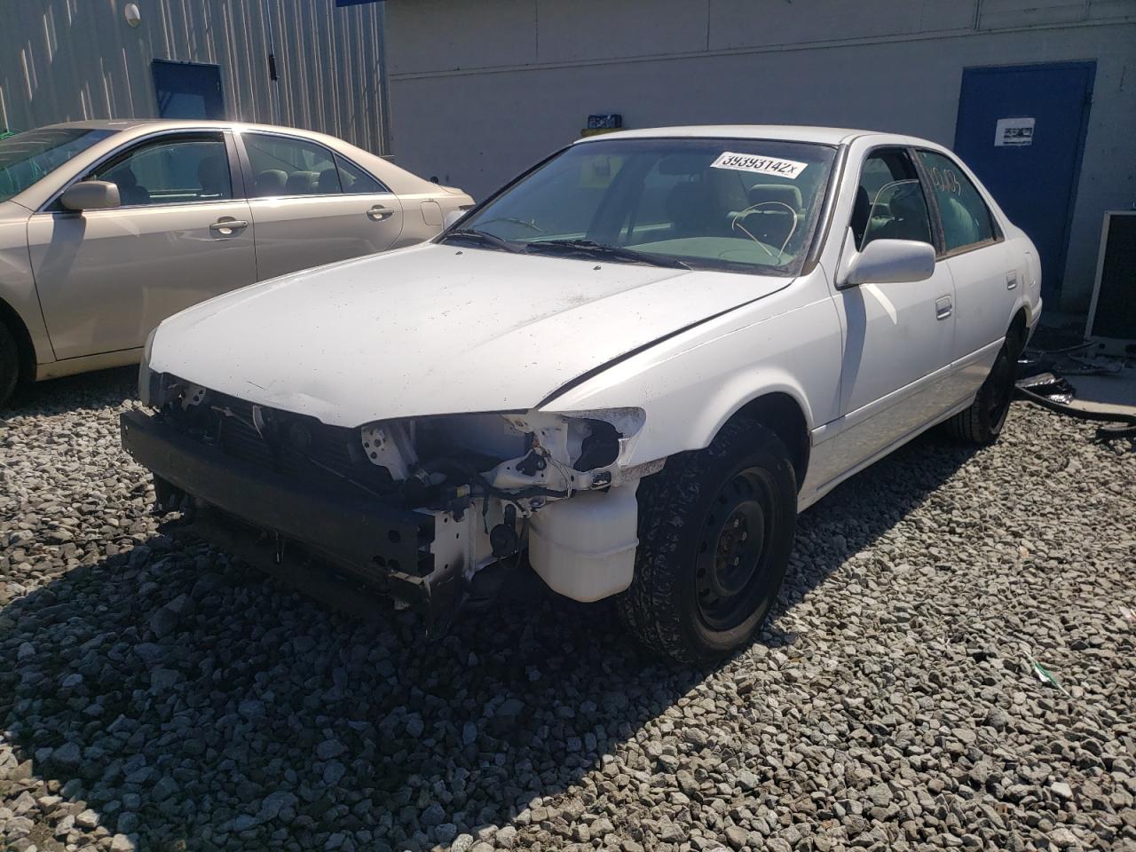 Photo 2 from auction – 2001 TOYOTA CAMRY CE with VIN 4T1BG22K41U867258