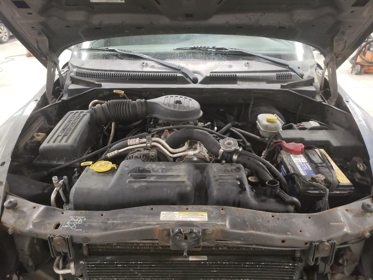 Photo 7 from auction – 2002 DODGE DURANGO SL with VIN 1B4HS58ZX2F200670