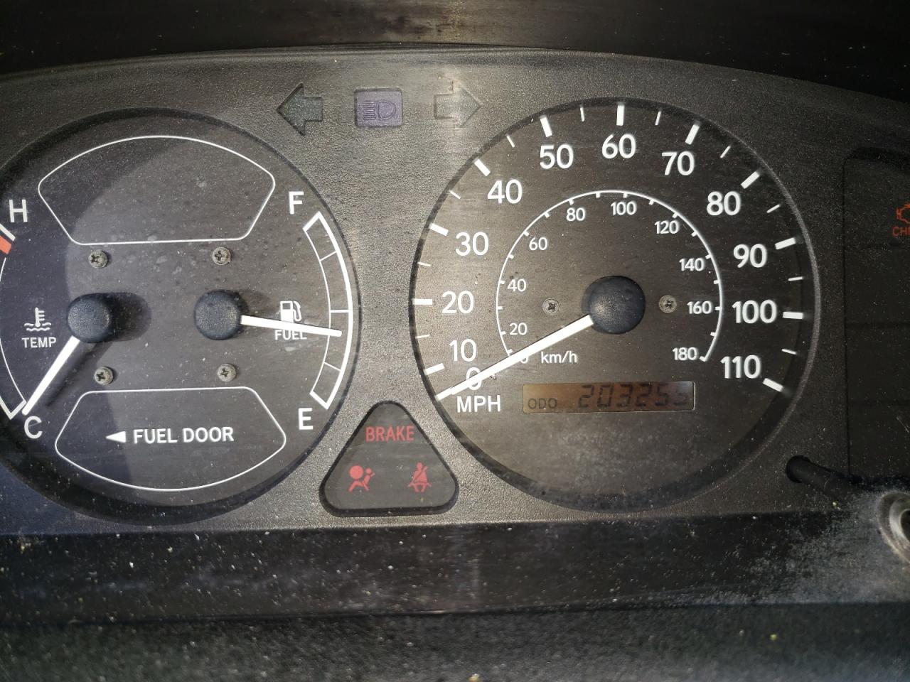 Photo 8 from auction – 2002 TOYOTA COROLLA CE with VIN 1NXBR12E72Z647256