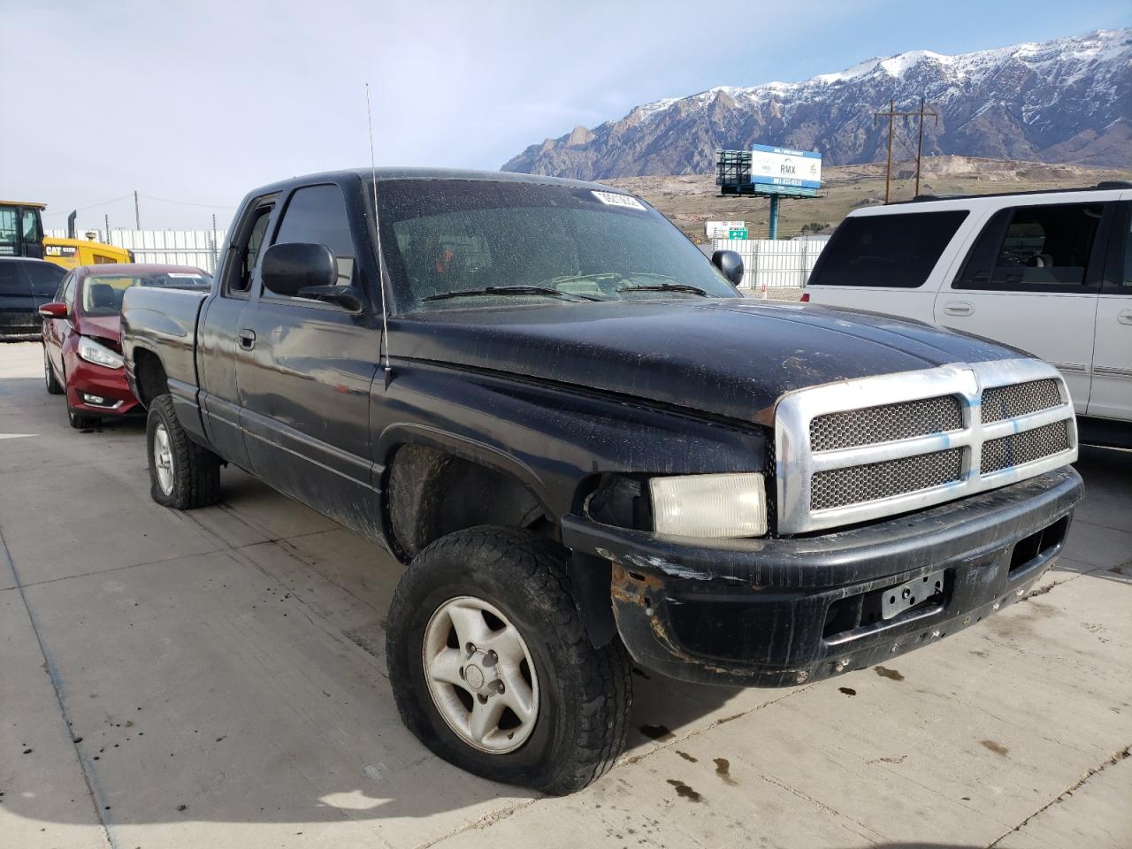 DODGE RAM 1500 2001 with VIN 3B7HF13ZX1G776909 - Photo from auction