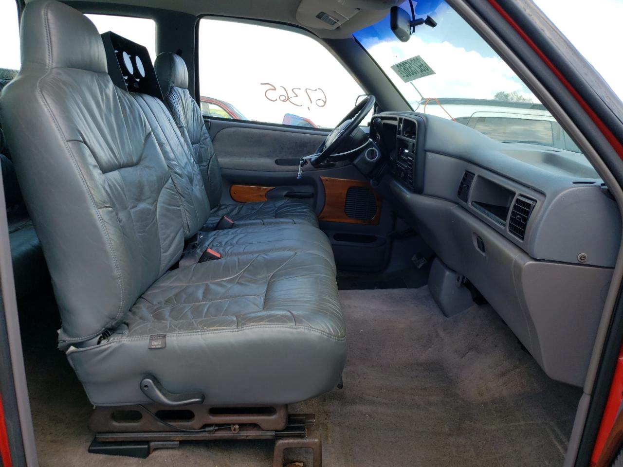 Photo 5 from auction – 1996 DODGE RAM 1500 with VIN 3B7HC13Z0TM112809