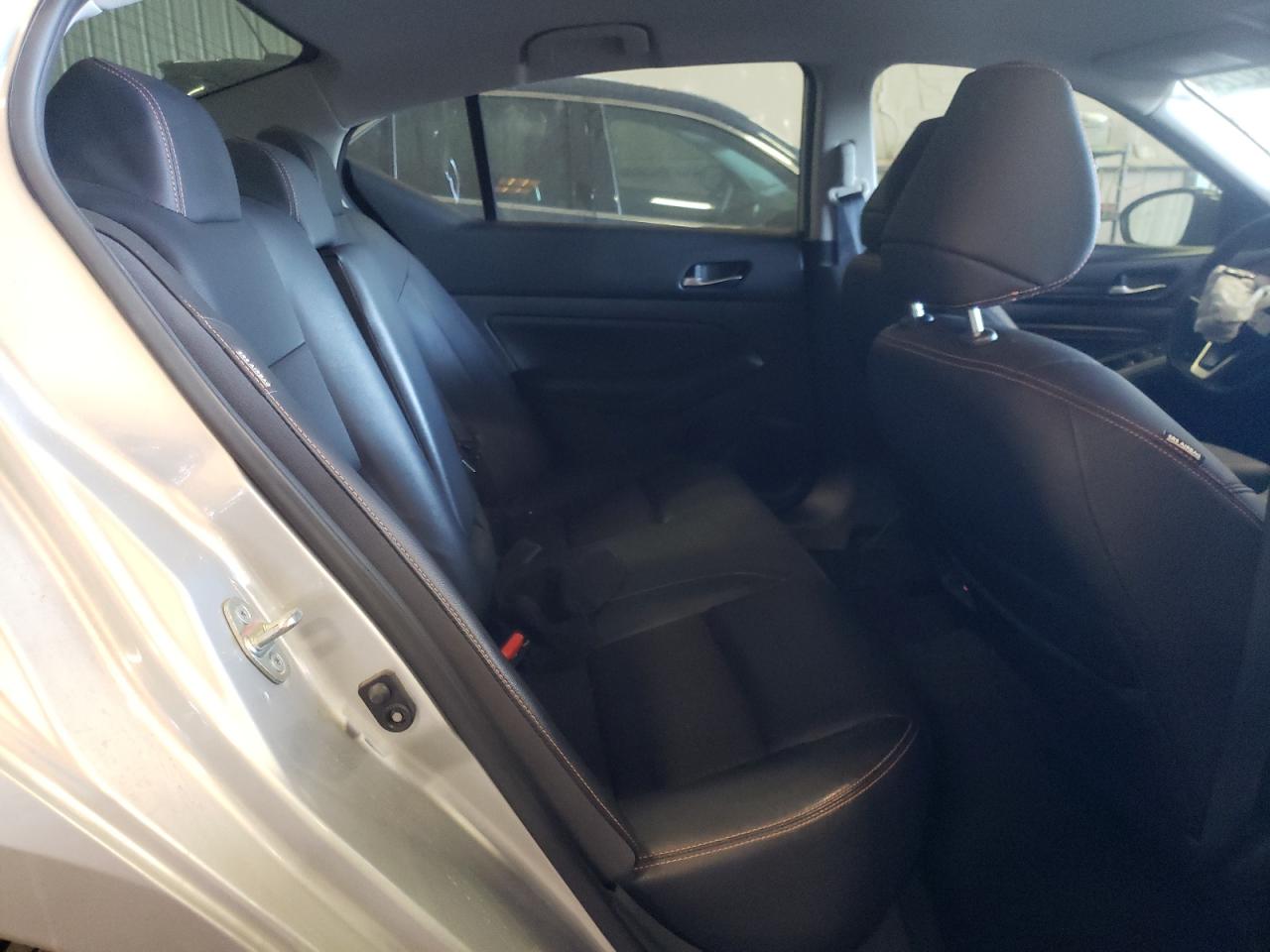 Photo 6 from auction – 2020 NISSAN ALTIMA SR with VIN 1N4BL4CV7LN303224