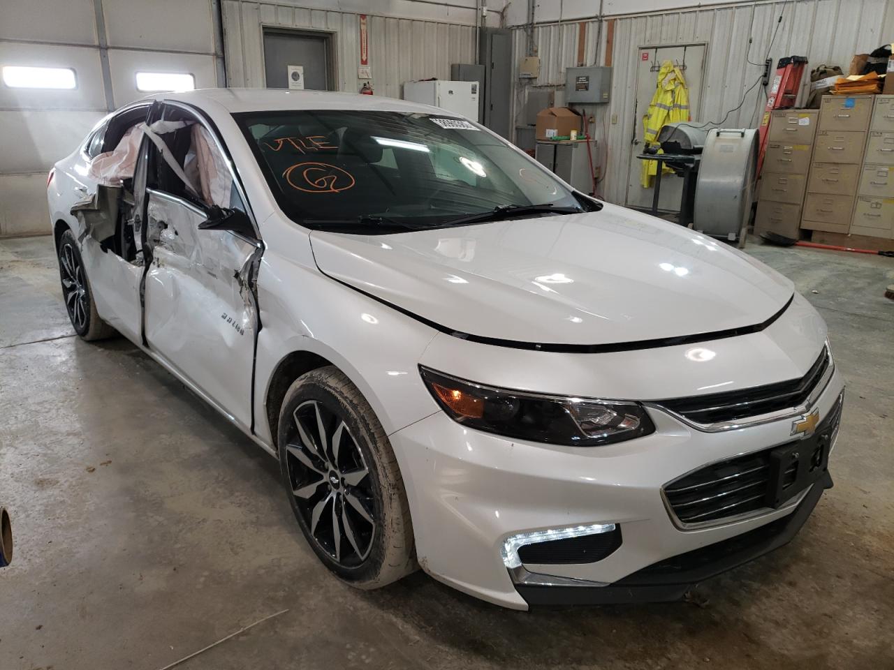 CHEVROLET MALIBU LT 2018 with VIN 1G1ZD5ST3JF282092 - Photo from auction