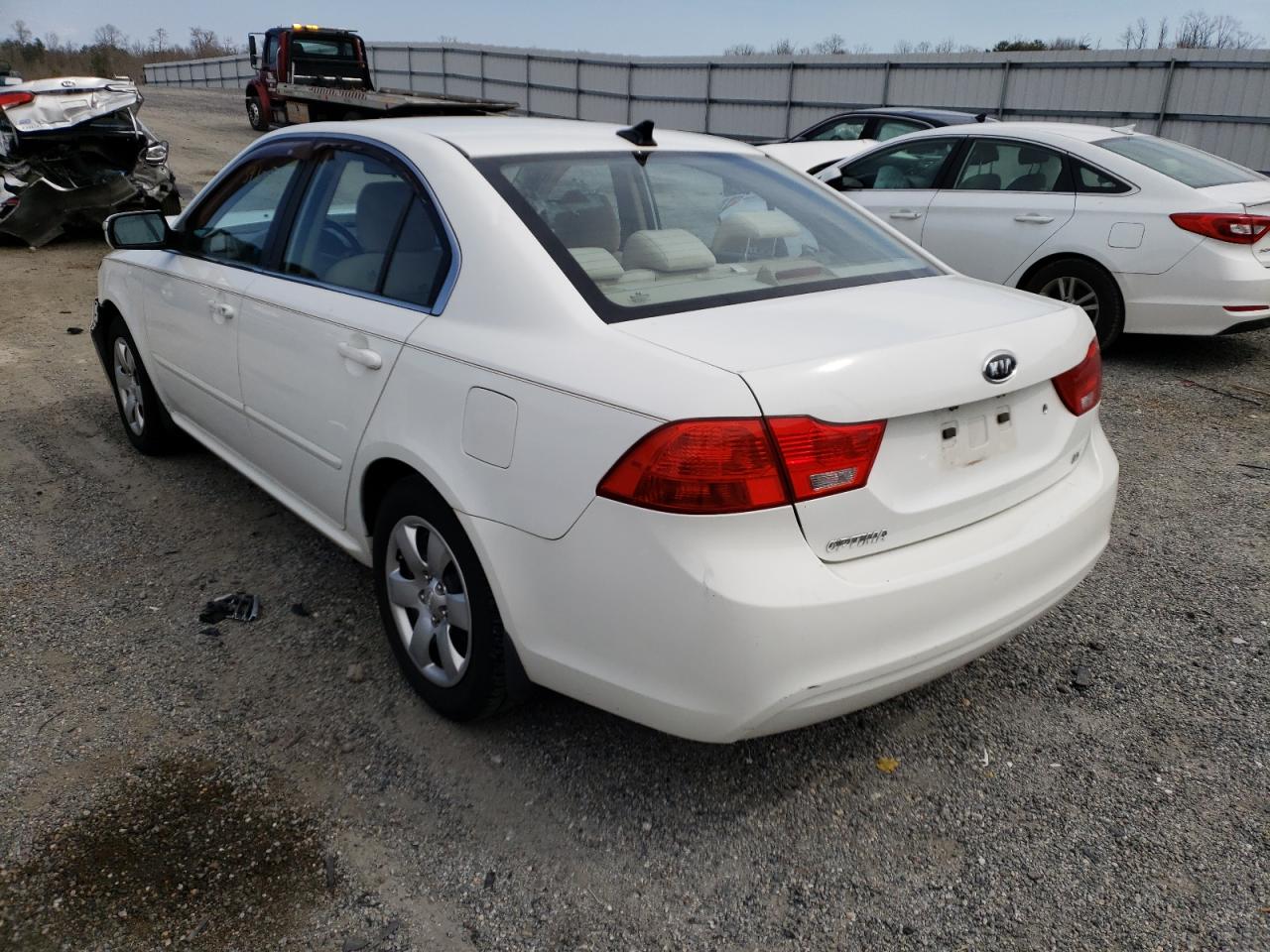 Photo 3 from auction – 2009 KIA OPTIMA LX with VIN KNAGE228195346232