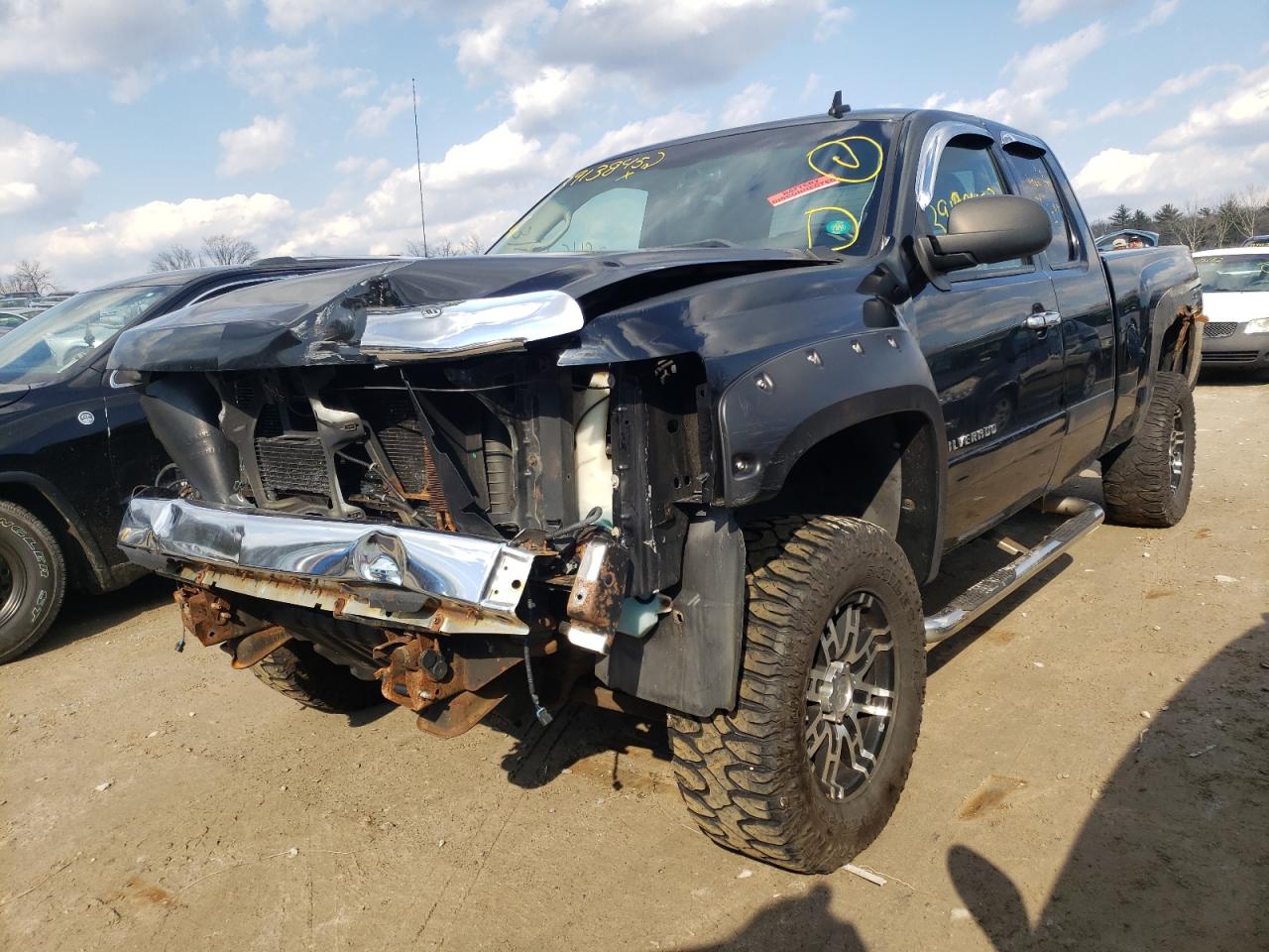 Photo 2 from auction – 2007 CHEVROLET SILVERADO with VIN 2GCEK19J371640882