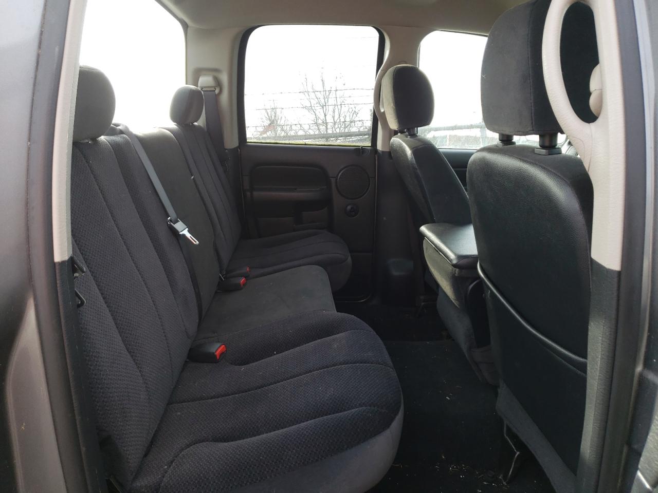 Photo 6 from auction – 2005 DODGE RAM 1500 S with VIN 1D7HU18D85S105293