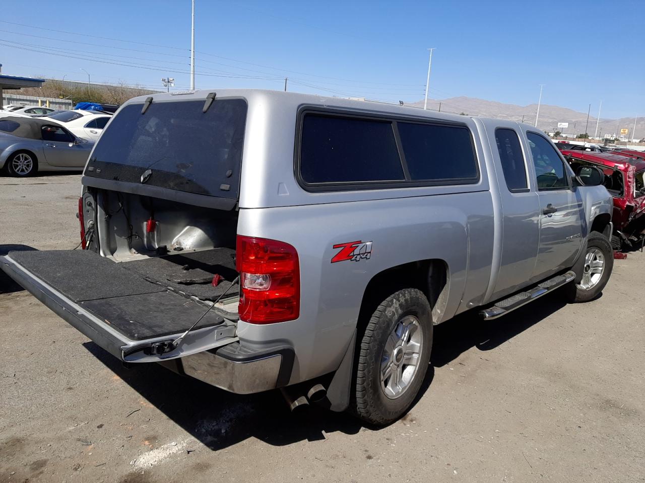 Photo 4 from auction – 2010 CHEVROLET SILVERADO with VIN 1GCSKSE3XAZ296272