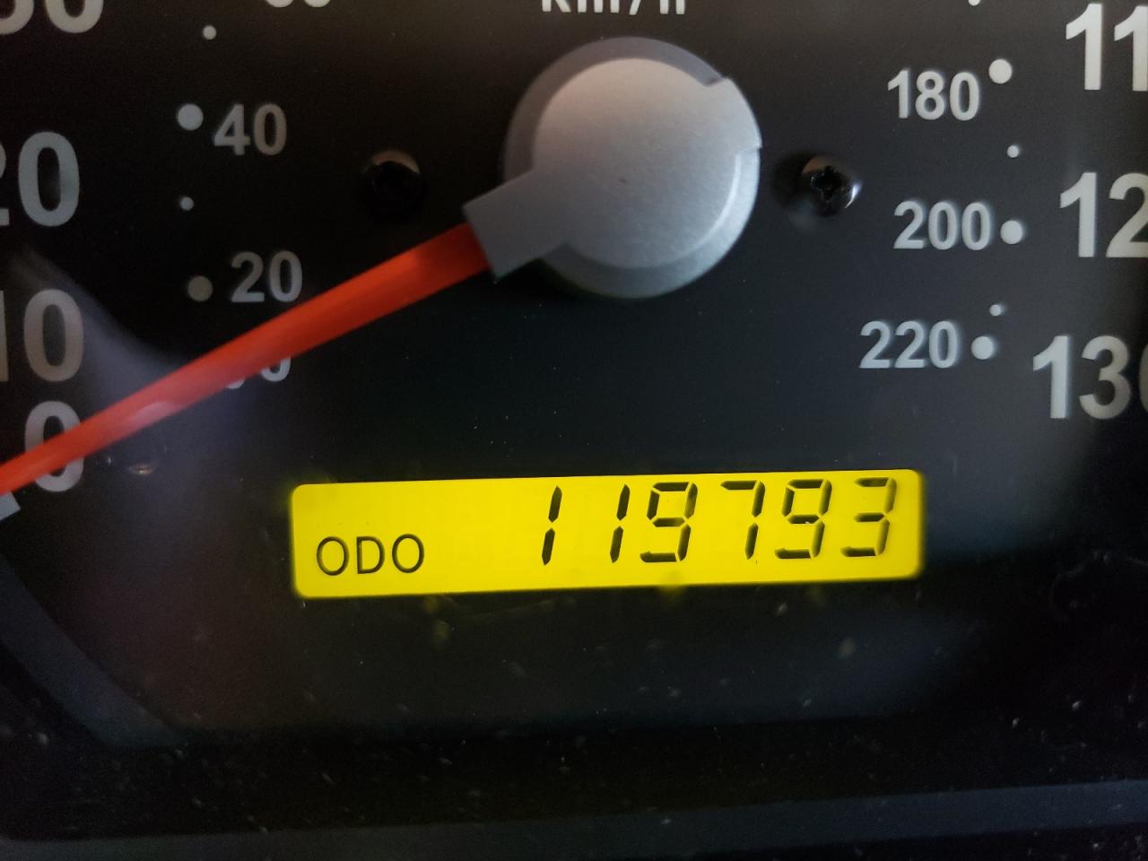 صورة رقم 8 من المزاد - 2006 KIA SORENTO مع VIN KNDJD733965651145