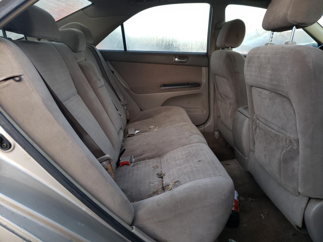 Photo 6 from auction – 2006 TOYOTA CAMRY LE with VIN JTDBE32K763057877