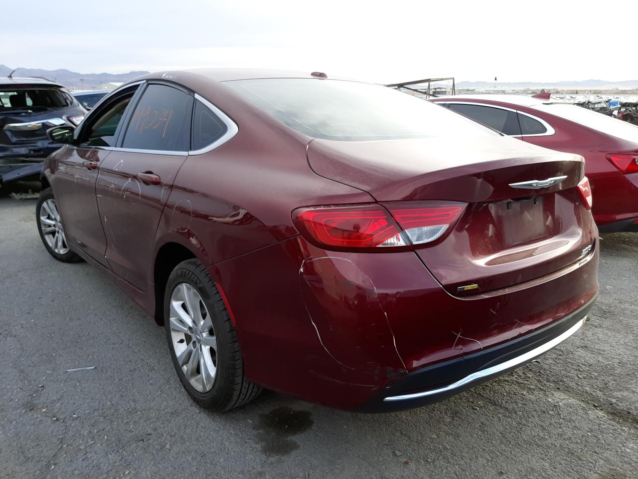 Photo 3 from auction – 2015 CHRYSLER 200 LIMITE with VIN 1C3CCCAB6FN611348
