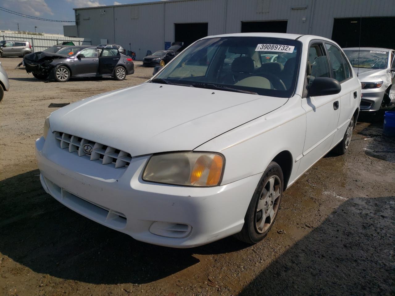 Photo 2 from auction – 2002 HYUNDAI ACCENT GL with VIN KMHCG45C32U294813