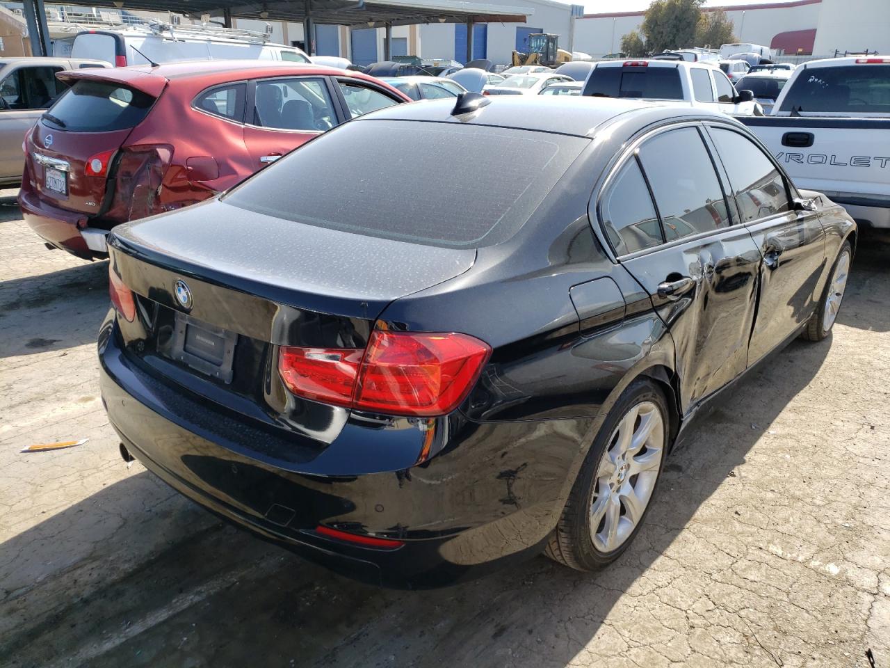 Photo 4 from auction – 2015 BMW 320 I with VIN WBA3B1G5XFNT05433