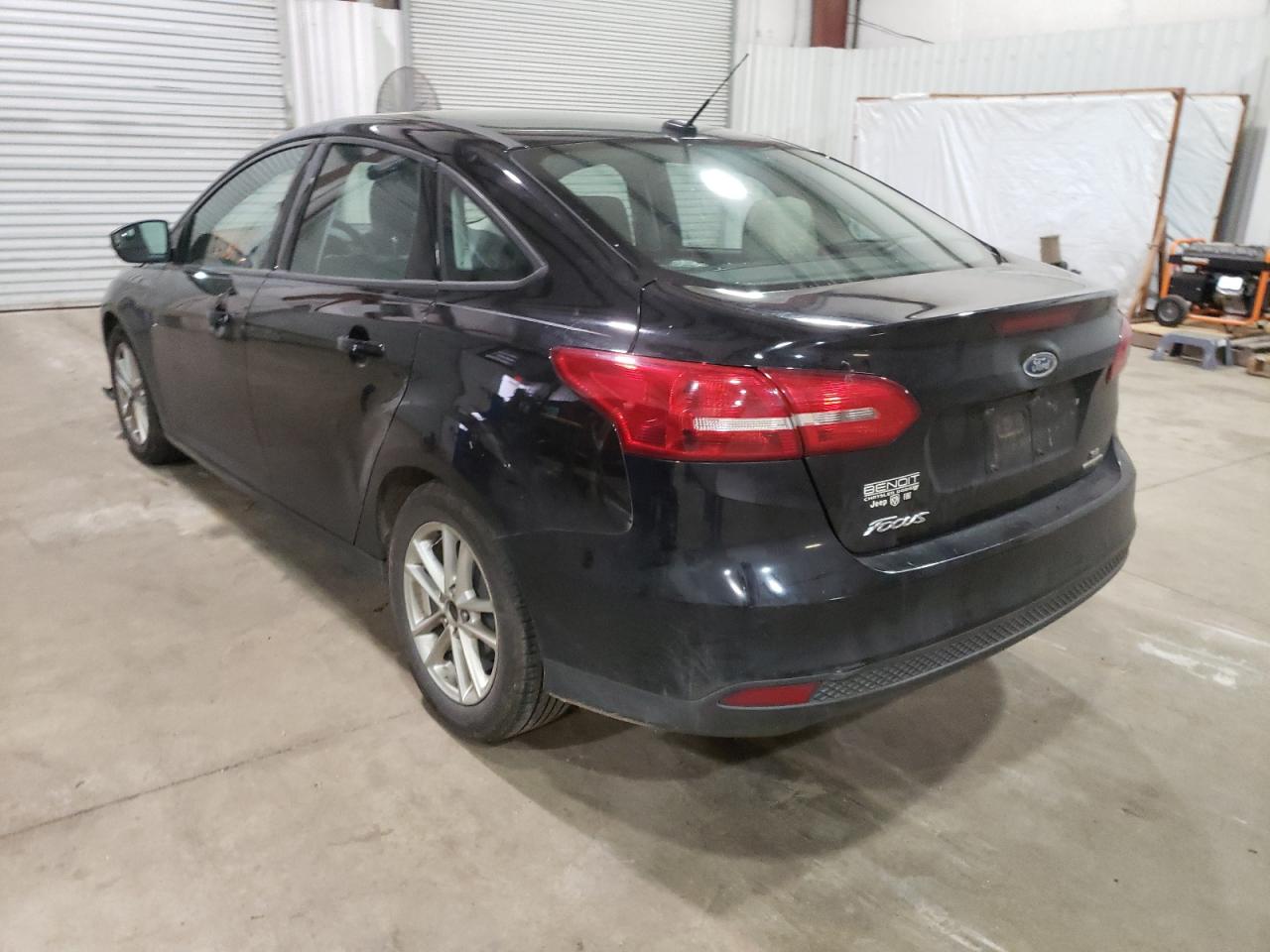 Photo 3 from auction – 2016 FORD FOCUS SE with VIN 1FADP3F26GL361271