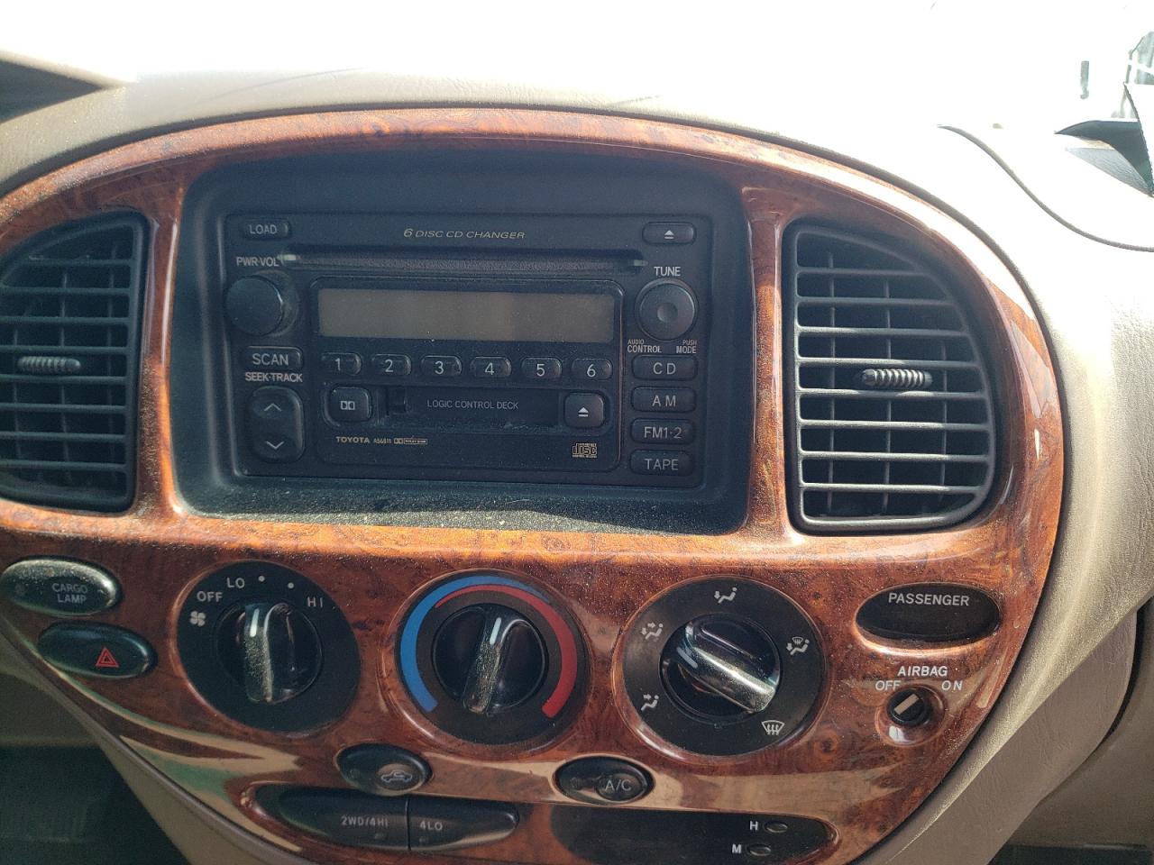 Photo 9 from auction – 2001 TOYOTA TUNDRA ACC with VIN 5TBBT48101S191575