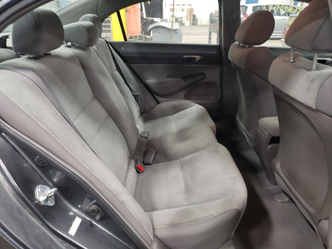Photo 6 from auction – 2010 HONDA CIVIC LX with VIN 19XFA1F56AE084169