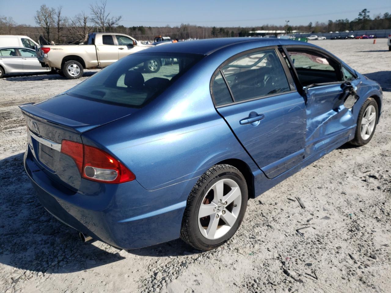 Photo 4 from auction – 2010 HONDA CIVIC LX-S with VIN 19XFA1F63AE010572