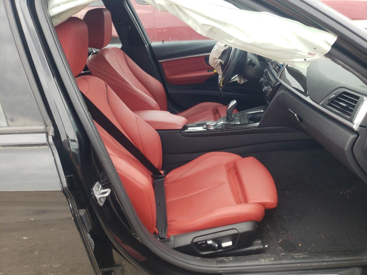 صورة رقم 5 من المزاد - 2016 BMW 328 XI SUL مع VIN WBA8E3G54GNU00788