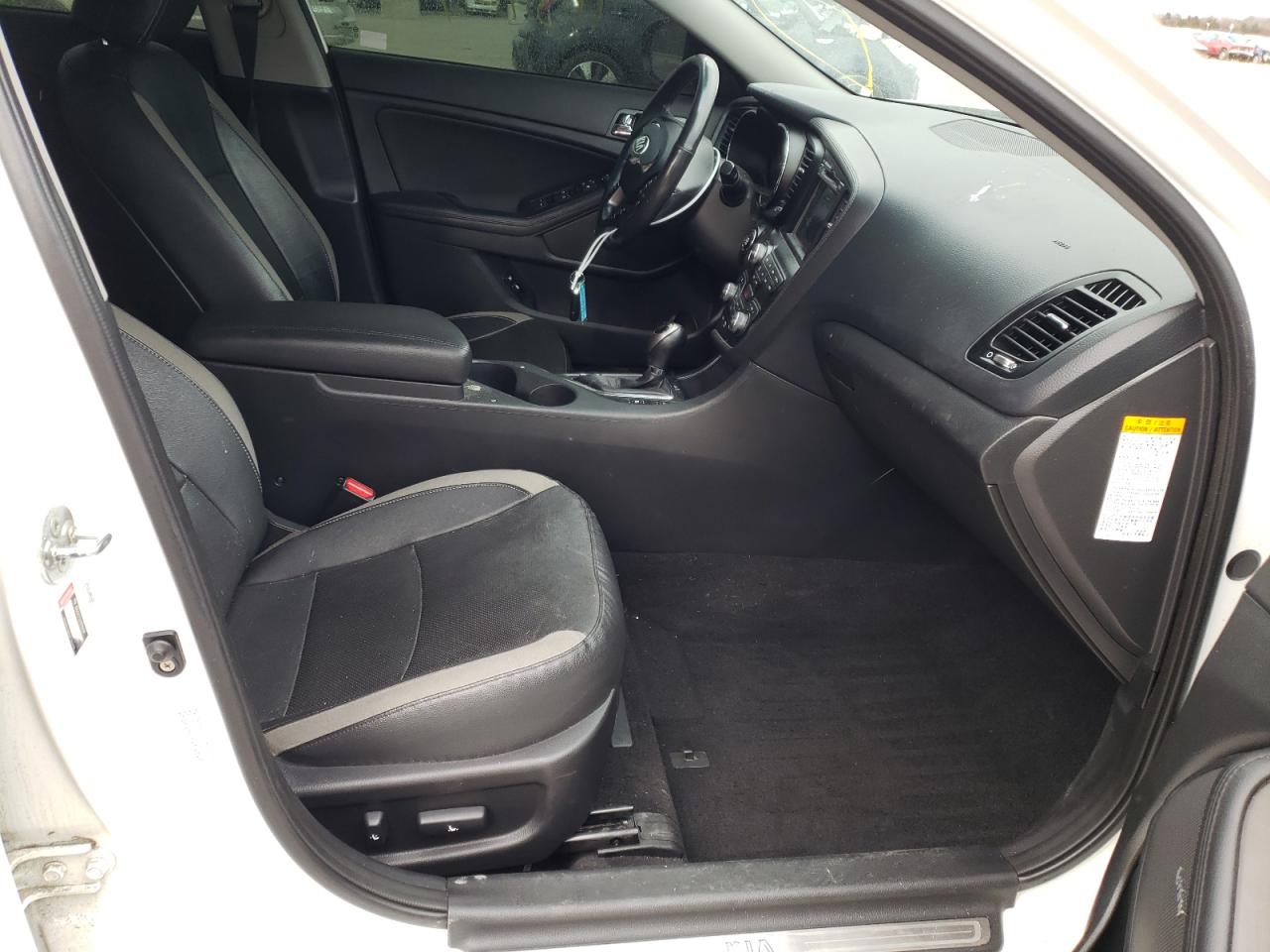Photo 5 from auction – 2013 KIA OPTIMA HYB with VIN KNAGM4AD3D5058413
