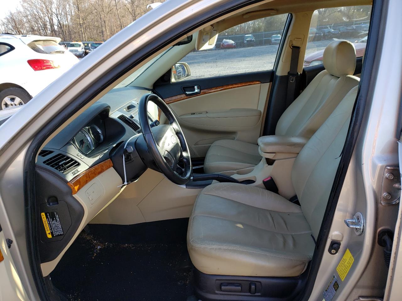 Photo 5 from auction – 2009 HYUNDAI SONATA SE with VIN 5NPEU46C79H503740