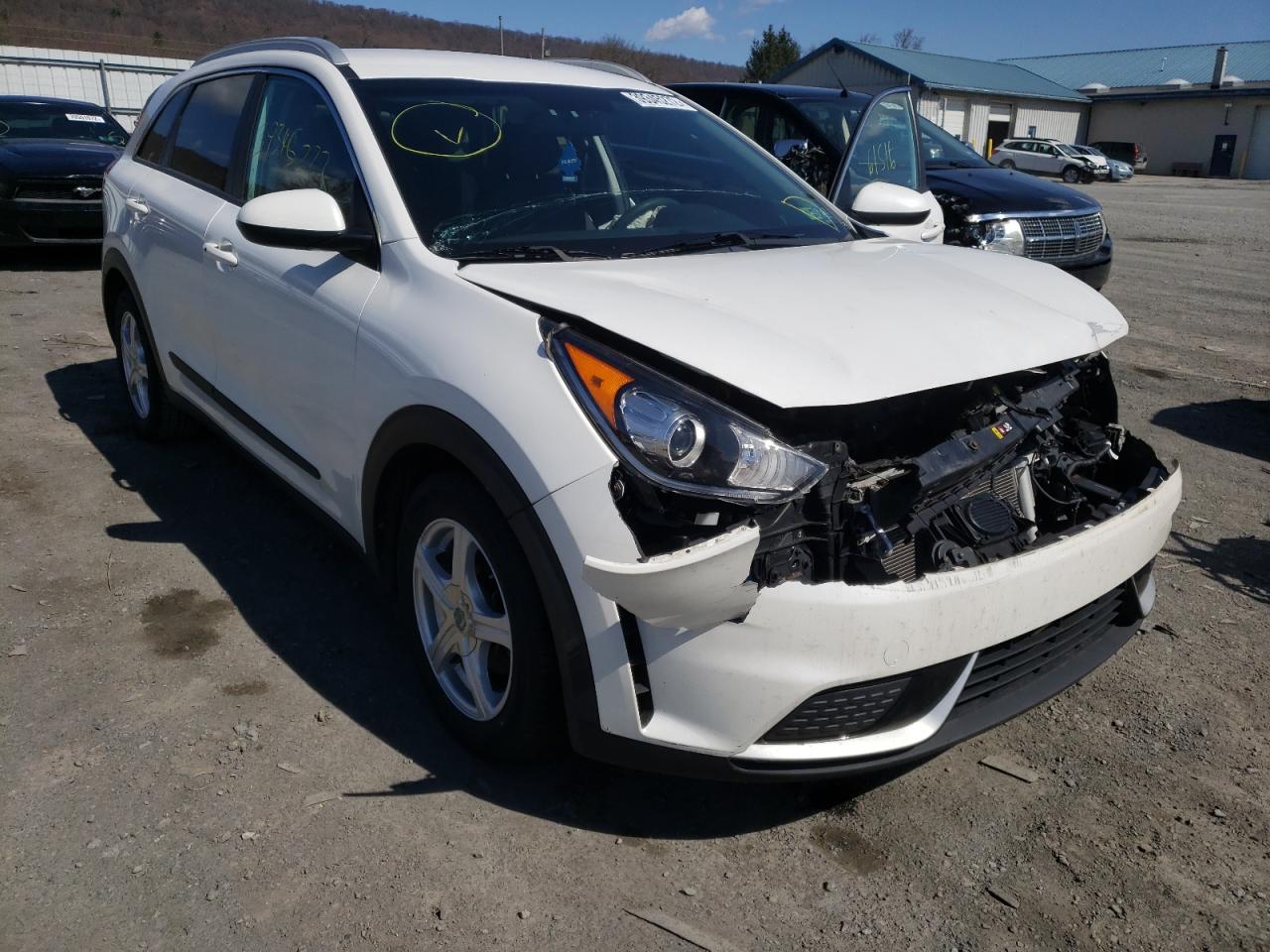 KIA NIRO FE 2018 with VIN KNDCB3LC3J5120216 - Photo from auction
