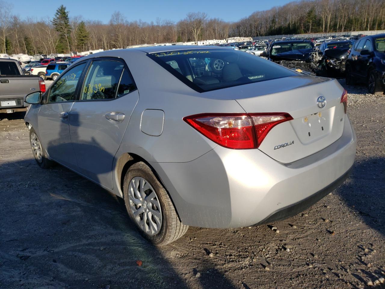 Photo 3 from auction – 2017 TOYOTA COROLLA L with VIN 2T1BURHE9HC768773