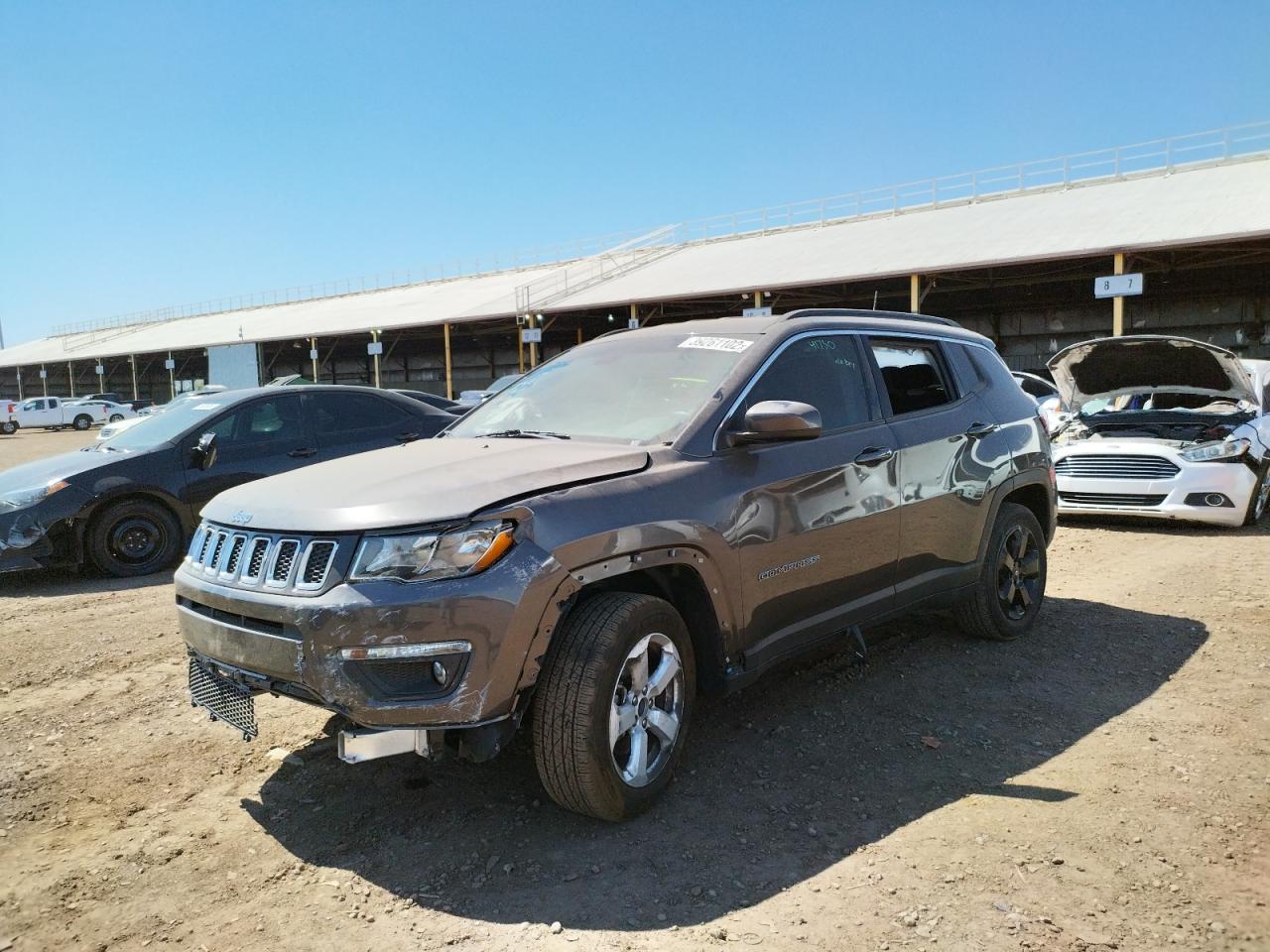 Photo 2 from auction – 2017 JEEP COMPASS LA with VIN 3C4NJCBB7HT694042