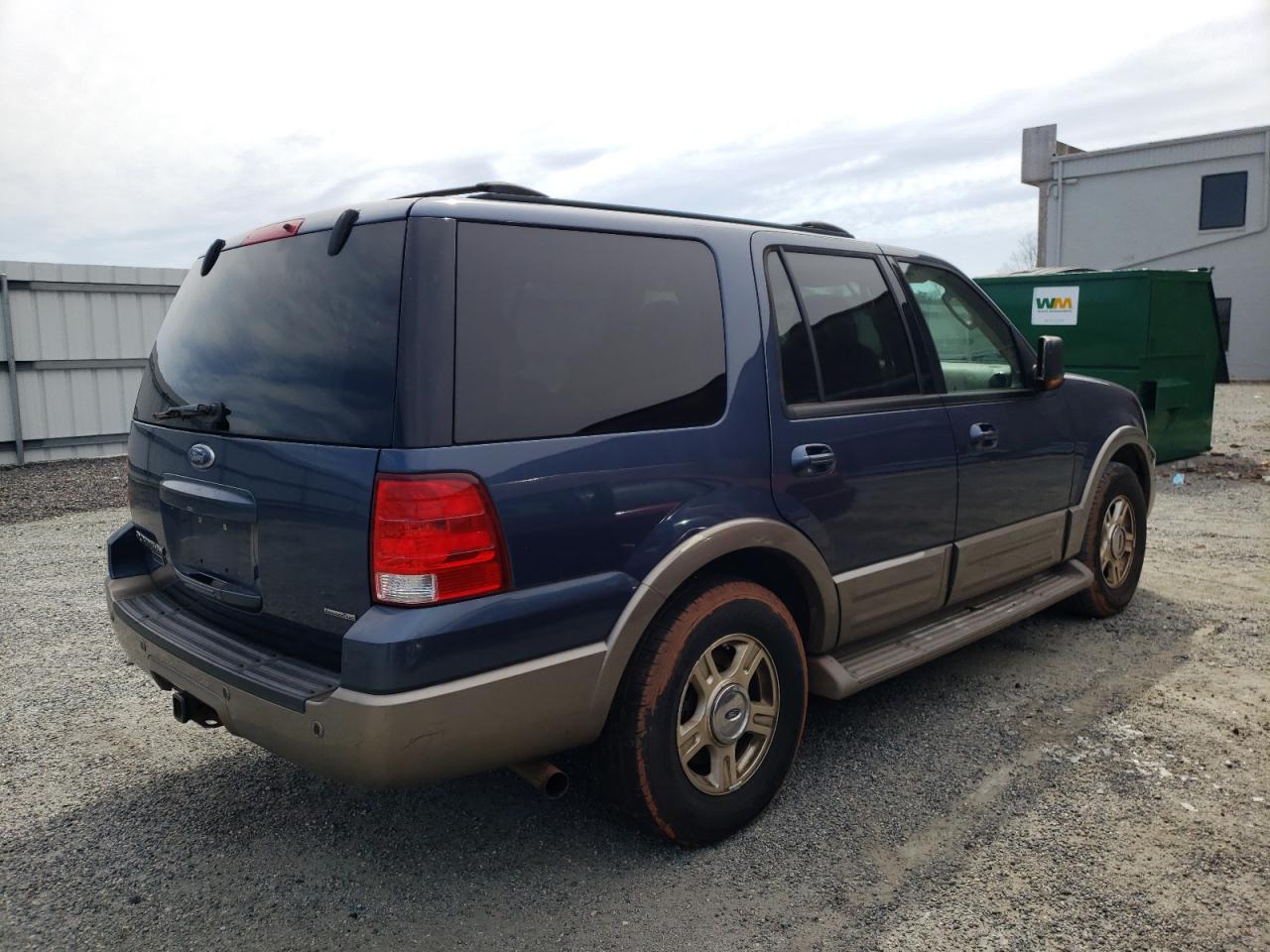 Photo 4 from auction – 2005 FORD EXPEDITION with VIN 1FMFU18L54LB75119