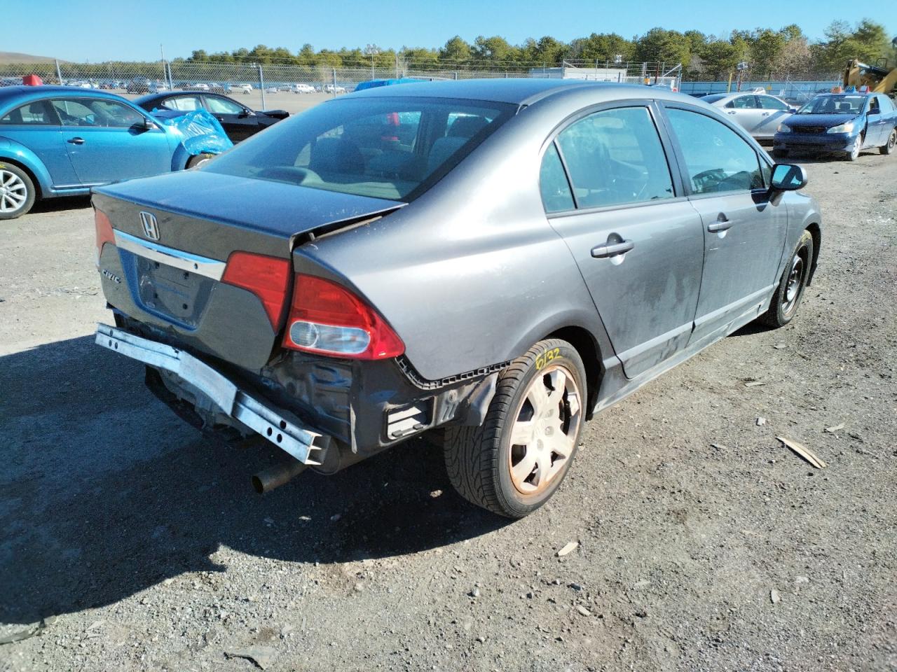 Photo 4 from auction – 2011 HONDA CIVIC LX with VIN 2HGFA1F51BH302879