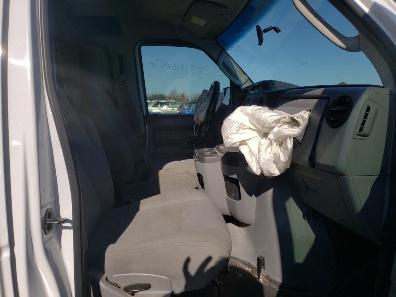 Photo 5 from auction – 2012 FORD ECONOLINE with VIN 1FTNS2EW2CDB27371
